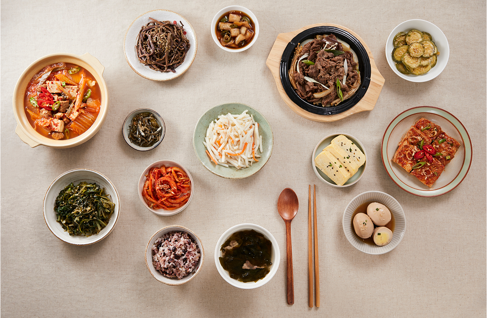 Illustration explaining Korean table settings (horizontal type)